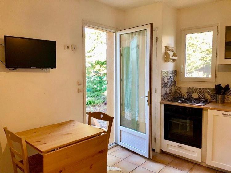Bed and Breakfast Mas Le Pont des Aubes LʼIsle-sur-la-Sorgue Exterior foto