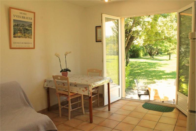 Bed and Breakfast Mas Le Pont des Aubes LʼIsle-sur-la-Sorgue Exterior foto
